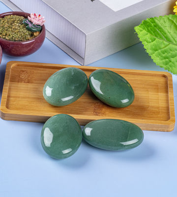 Natural Polished Green Aventurine Palm Stone Green Aventurine Pocket Worry Gemstone For Stress Reducing Home Decoration